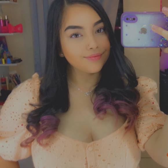 arianaflores194